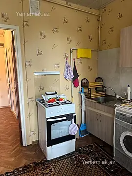 Satılır 2 otaqlı köhnə tikili 65 m²
