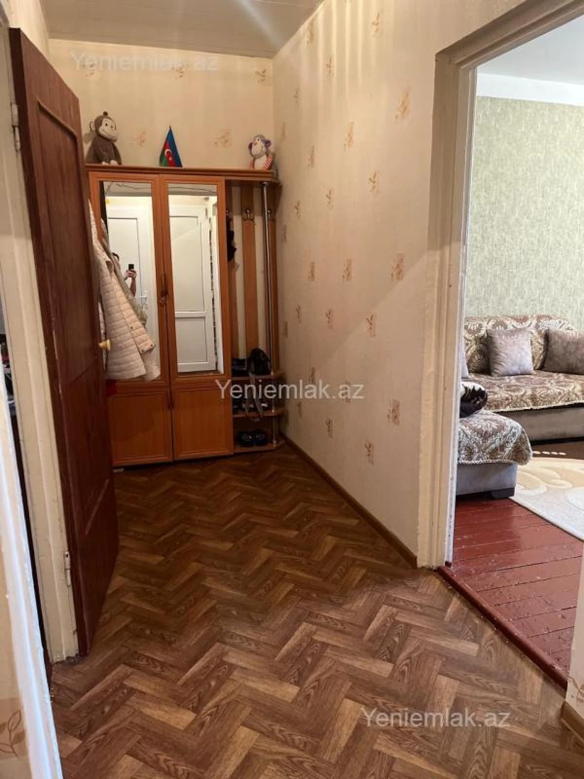 Satılır 2 otaqlı köhnə tikili 65 m²