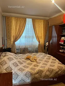 Satılır 2 otaqlı köhnə tikili 65 m²