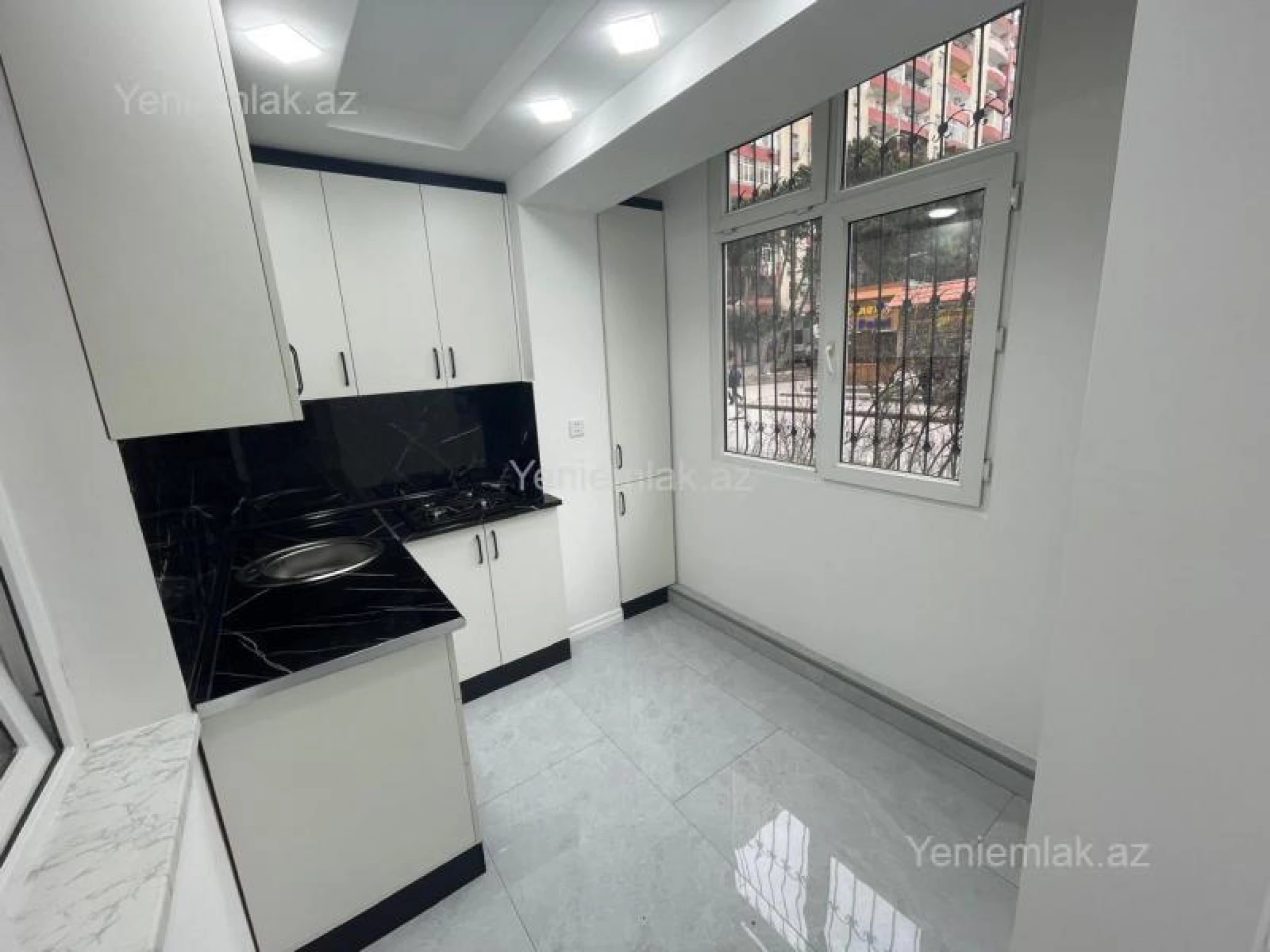 Satılır 3 otaqlı köhnə tikili 65 m²