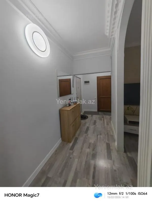 Satılır 3 otaqlı köhnə tikili 75 m²