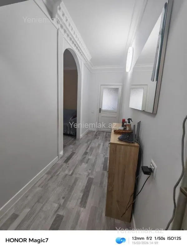 Satılır 3 otaqlı köhnə tikili 75 m²