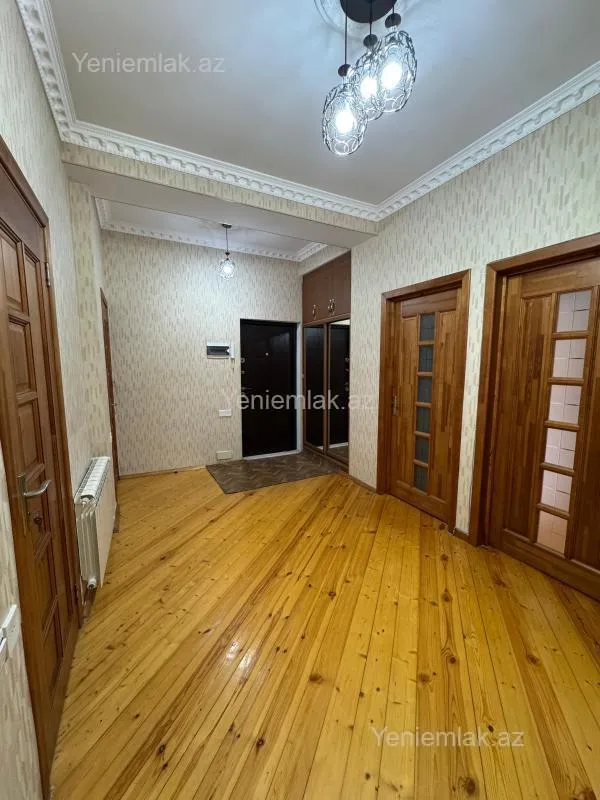 Satılır 3 otaqlı yeni tikili 95 m²