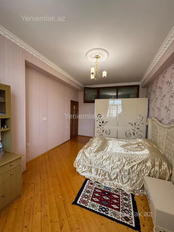 Satılır 3 otaqlı yeni tikili 95 m²