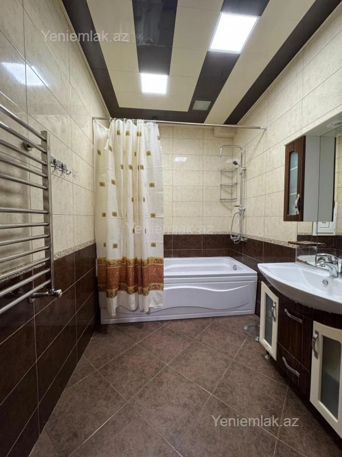 Satılır 3 otaqlı yeni tikili 95 m²