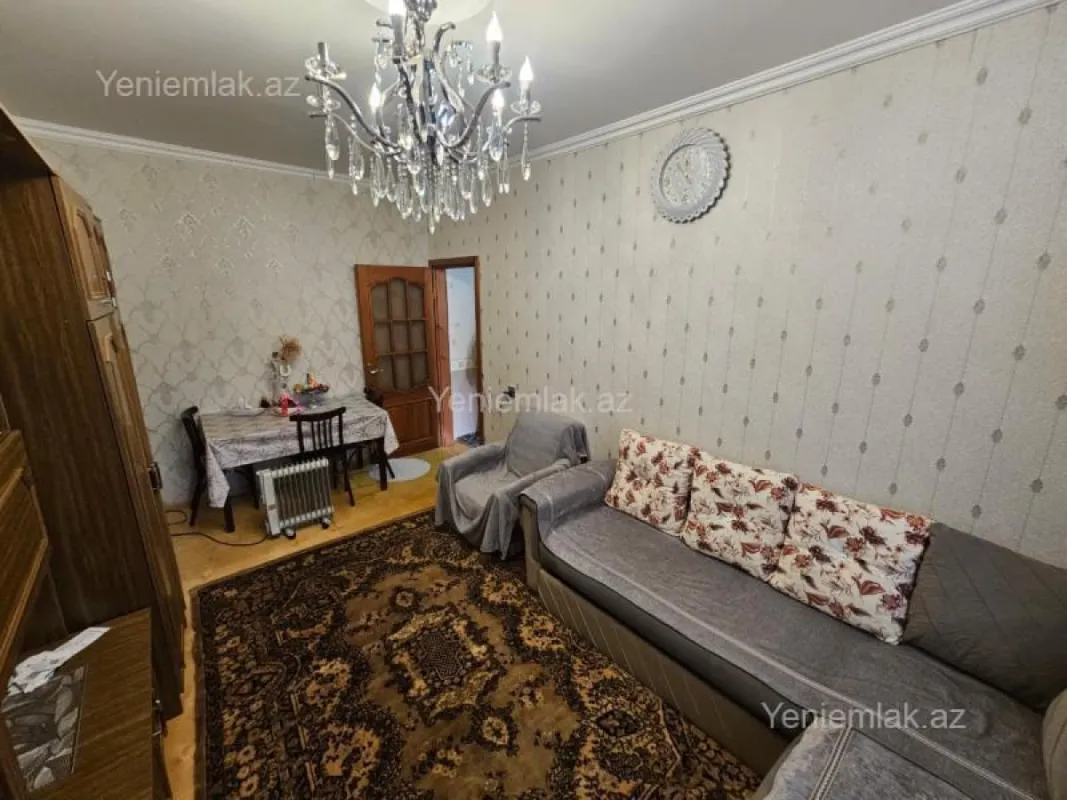Satılır 2 otaqlı köhnə tikili 45 m²