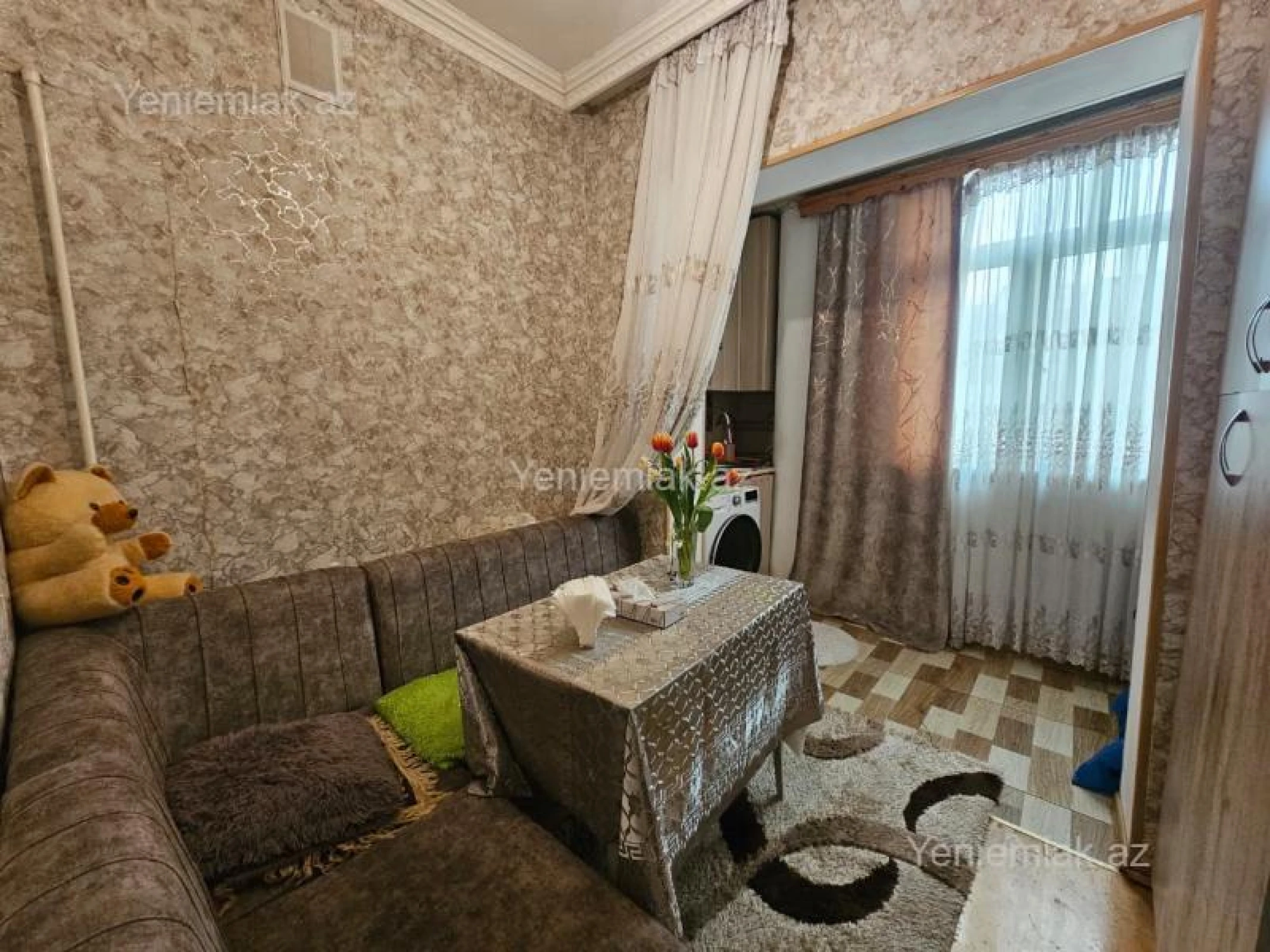 Satılır 2 otaqlı köhnə tikili 45 m²