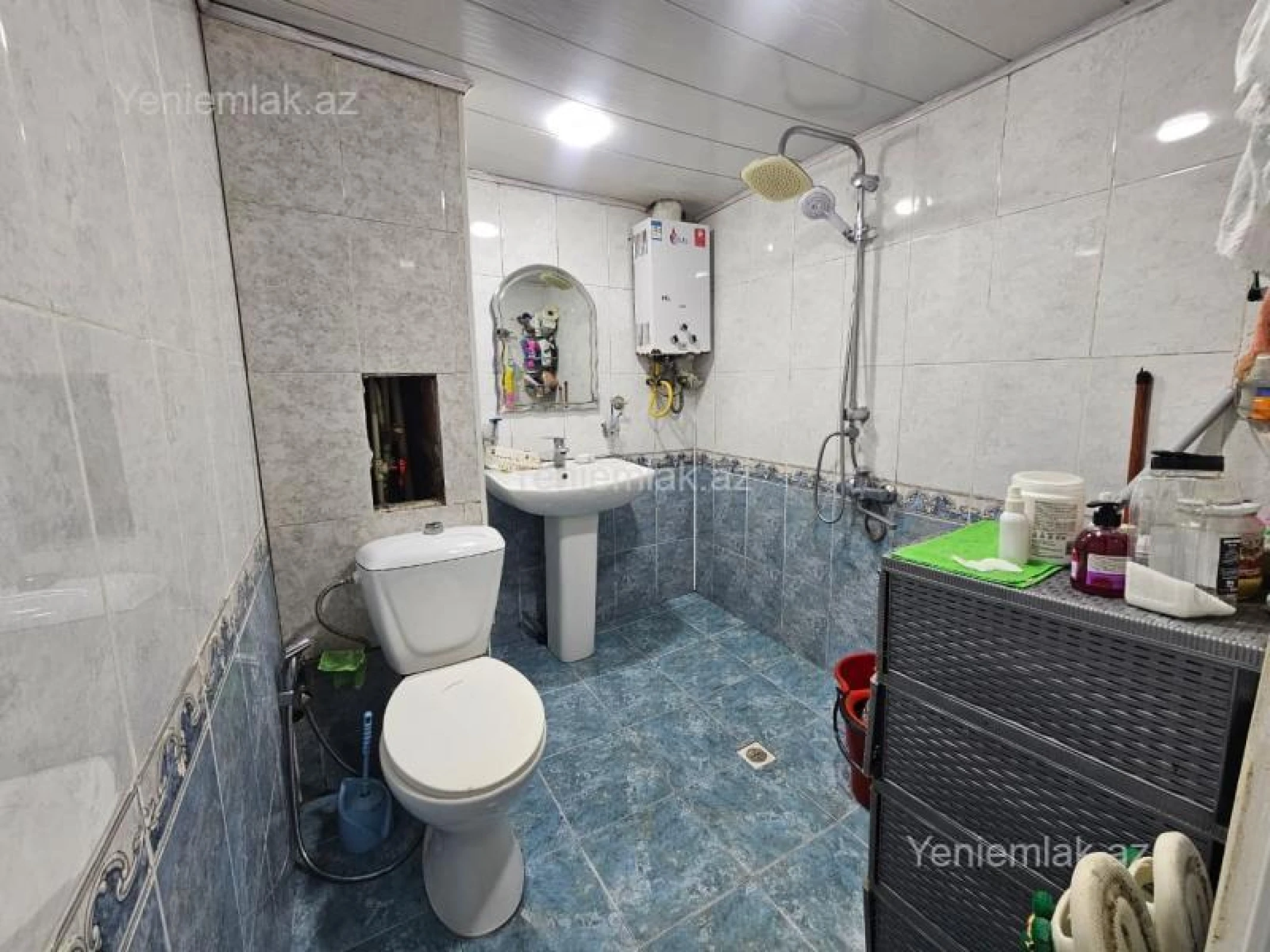 Satılır 2 otaqlı köhnə tikili 45 m²