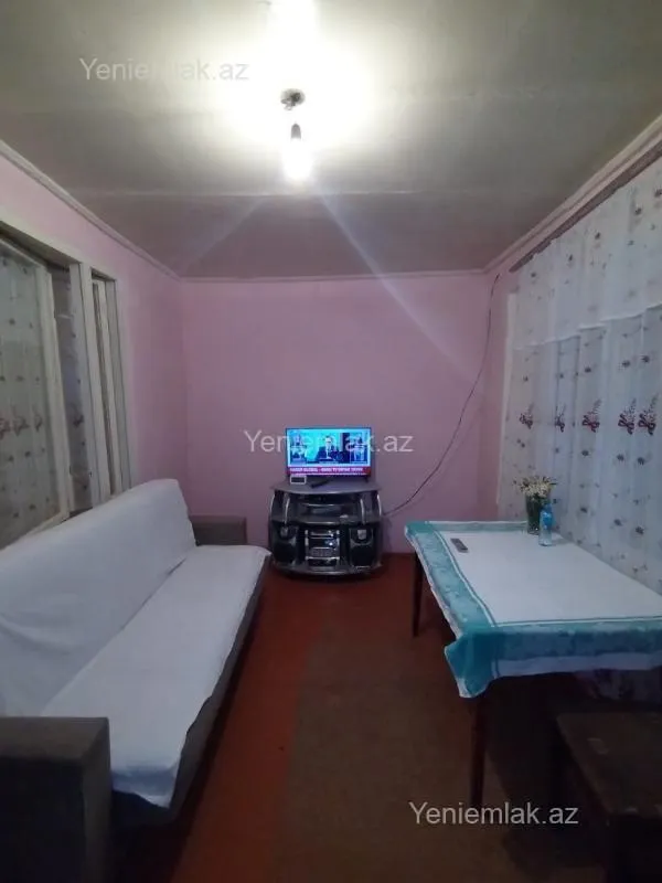 Satılır 2 otaqlı həyət evi 50 m²