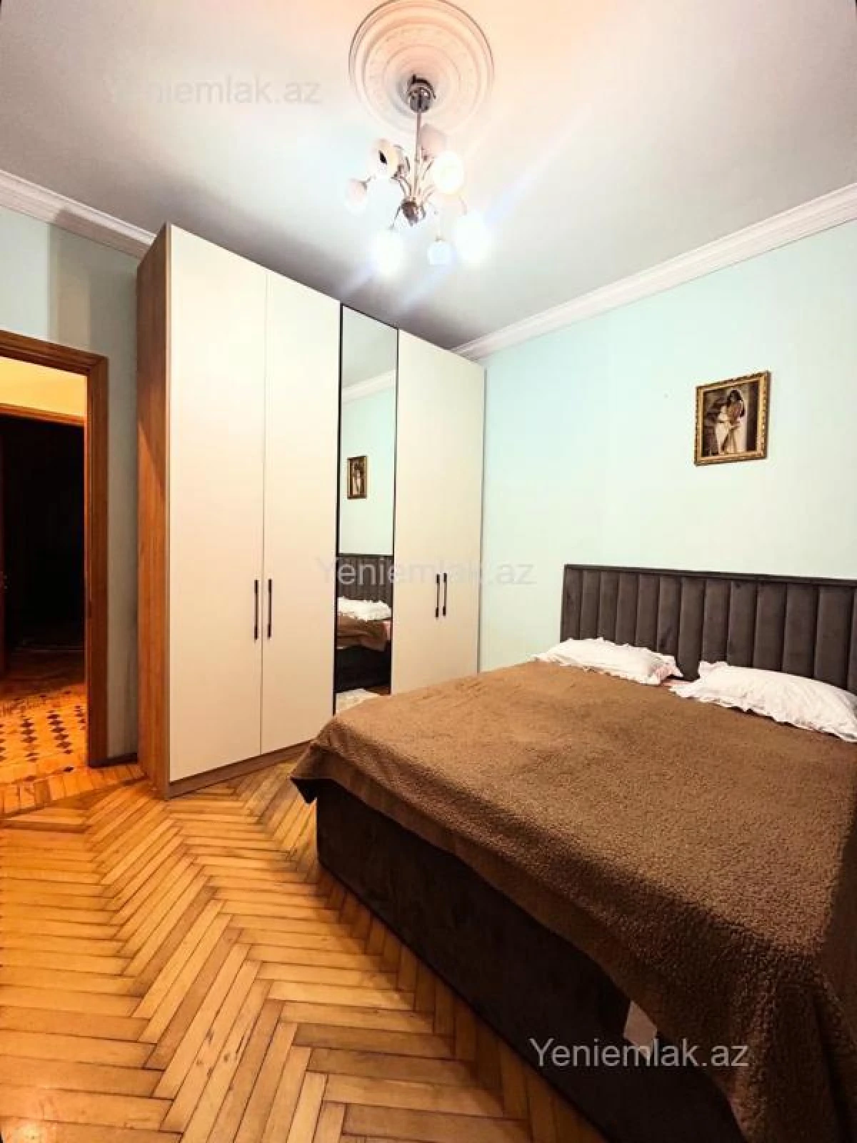Satılır 2 otaqlı köhnə tikili 70 m²