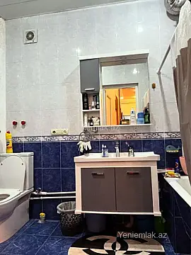 Satılır 2 otaqlı köhnə tikili 70 m²