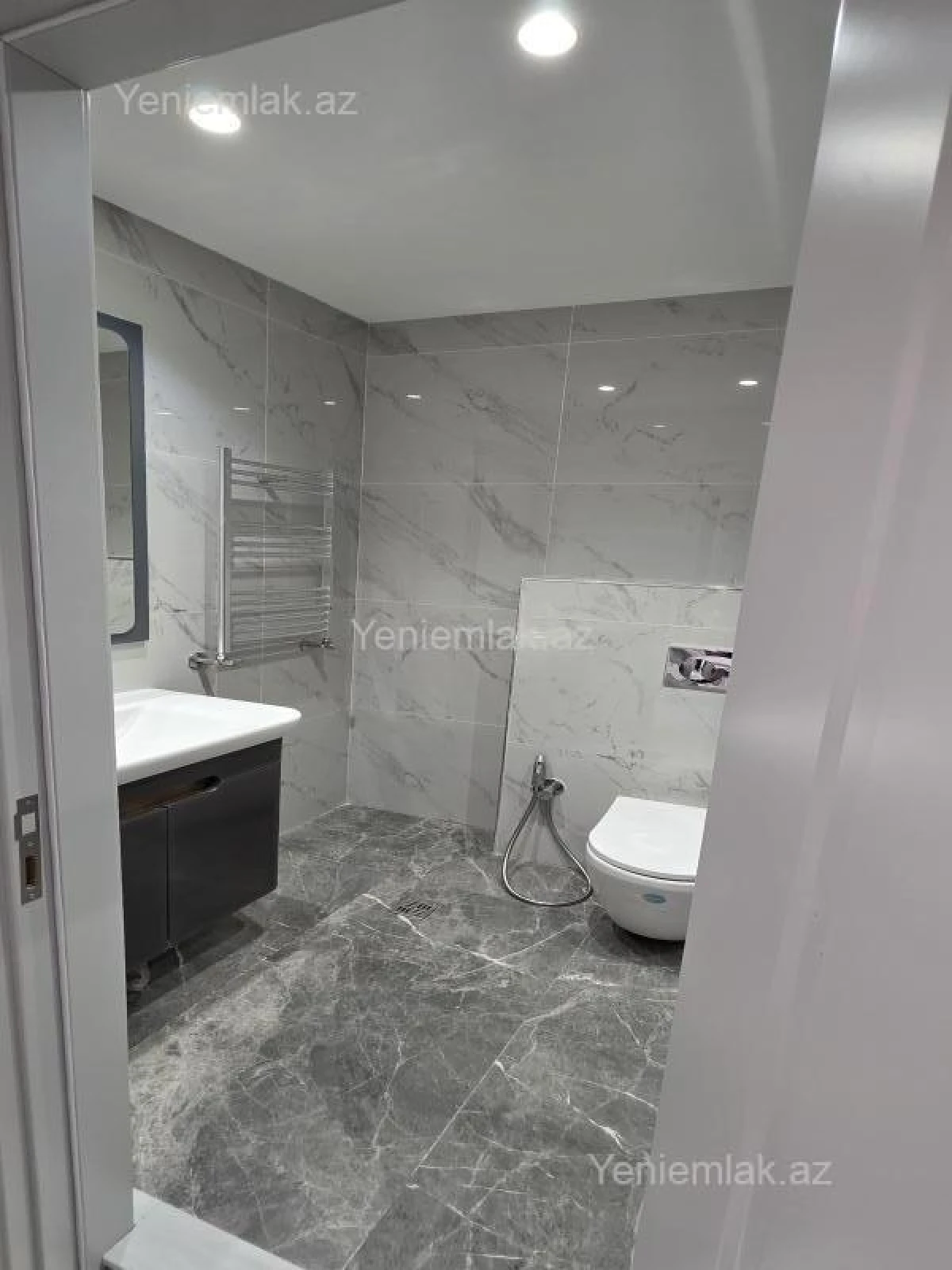 Satılır 3 otaqlı yeni tikili 69.2 m²