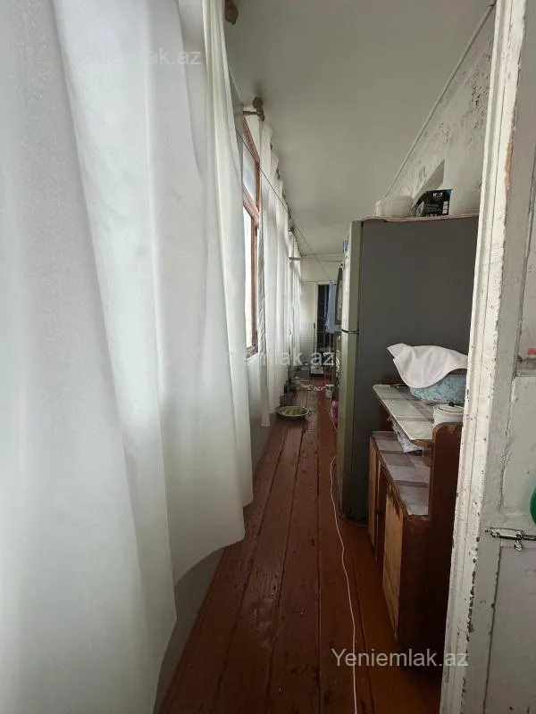 Satılır 2 otaqlı köhnə tikili 55 m²