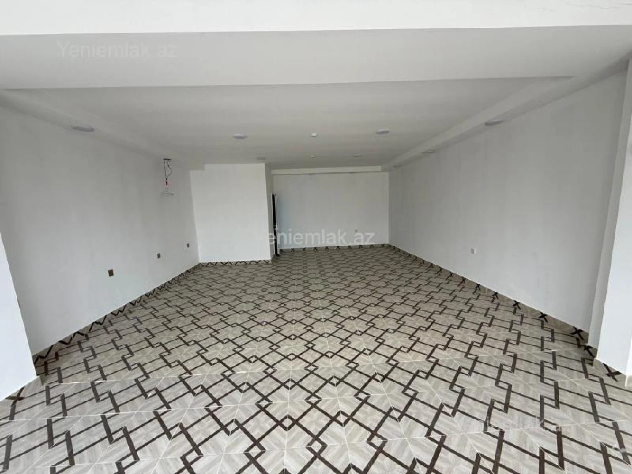 Satılır 7 otaqlı obyekt 205 m²