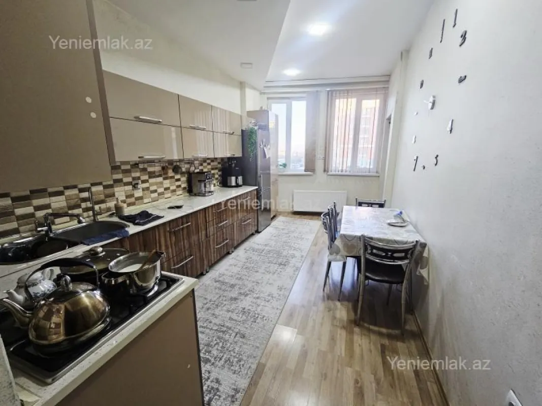 Satılır 3 otaqlı yeni tikili 92 m²