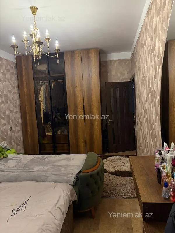 Satılır 2 otaqlı köhnə tikili 68 m²
