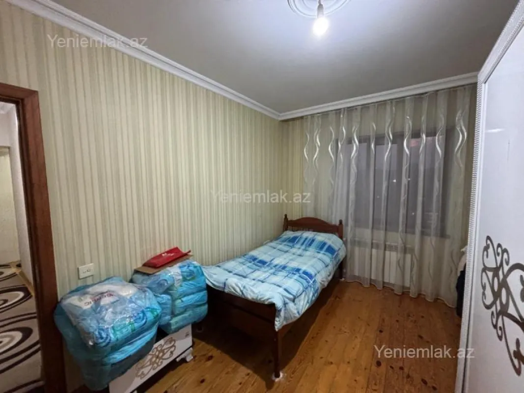 Satılır 3 otaqlı köhnə tikili 85 m²