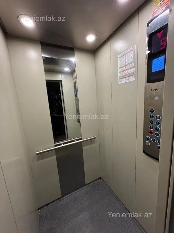 Satılır 3 otaqlı köhnə tikili 85 m²