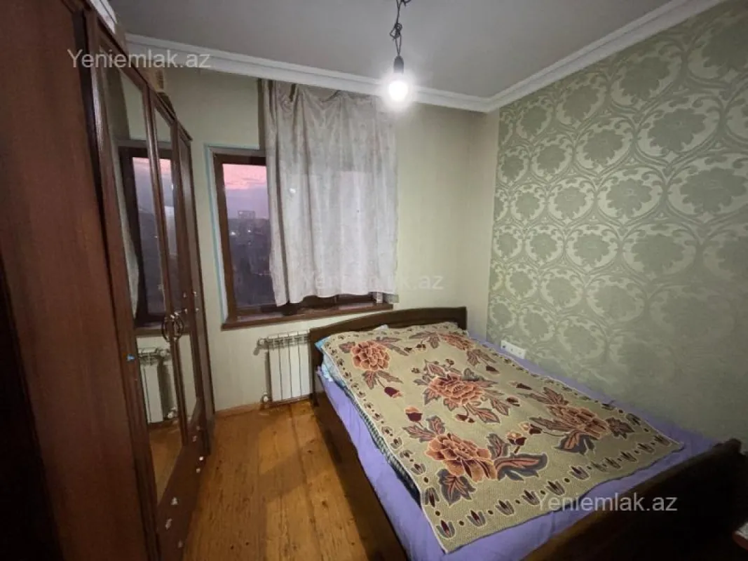Satılır 3 otaqlı köhnə tikili 85 m²