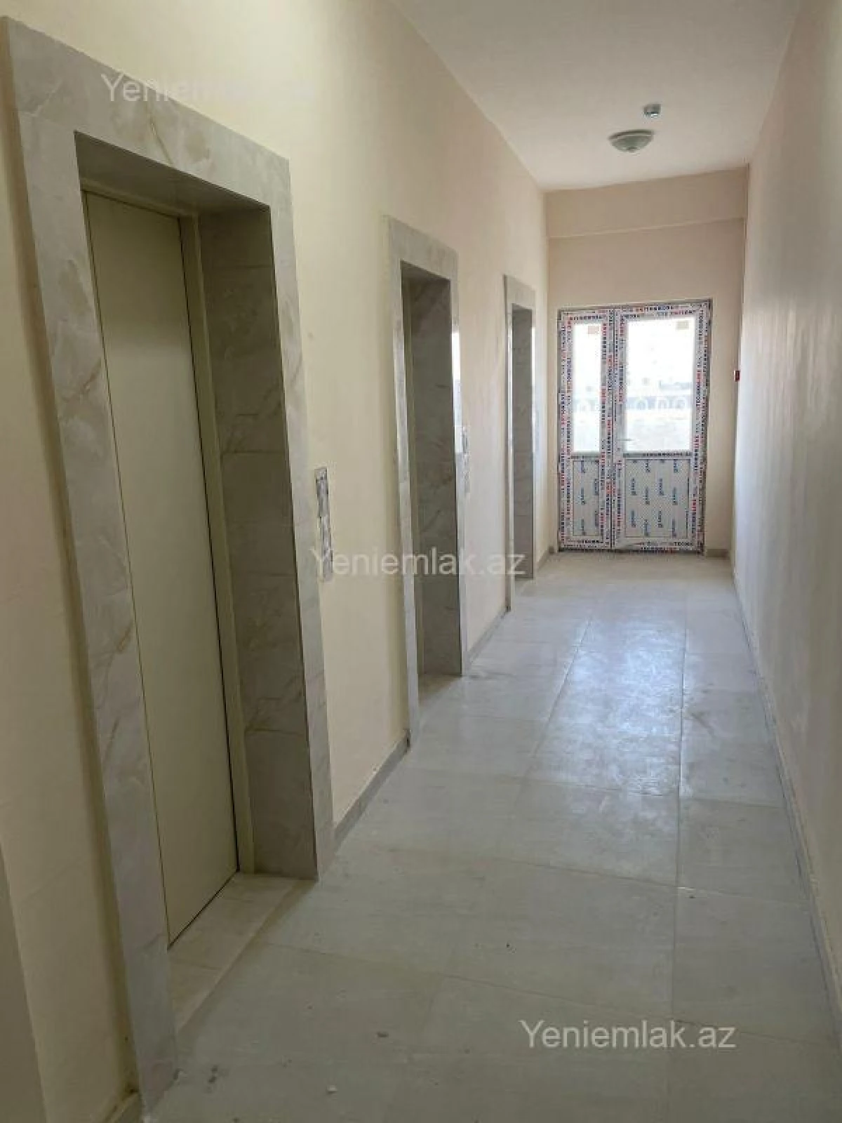 Satılır 3 otaqlı yeni tikili 152 m²