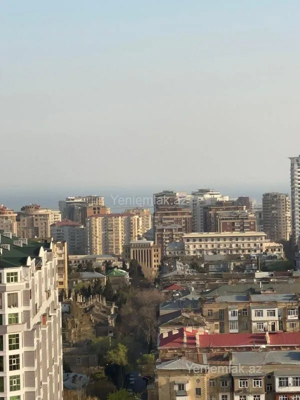 Satılır 3 otaqlı yeni tikili 152 m²