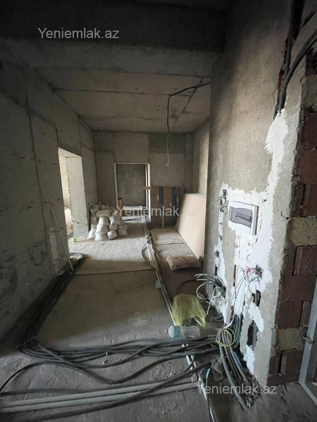 Satılır 3 otaqlı yeni tikili 152 m²