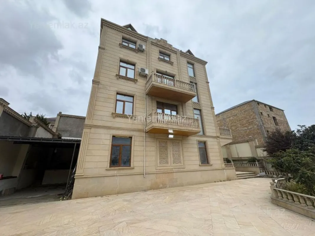 Satılır 6 otaqlı həyət evi 450 m²