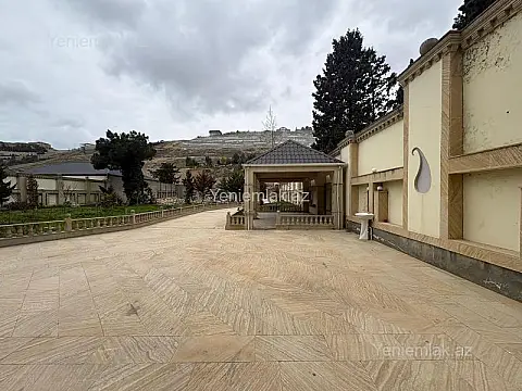Satılır 6 otaqlı həyət evi 450 m²