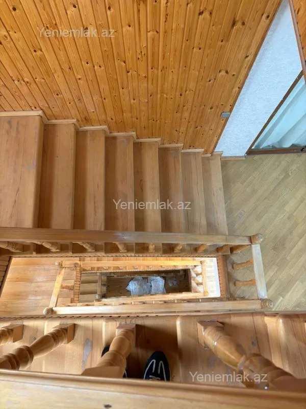 Satılır 6 otaqlı həyət evi 450 m²