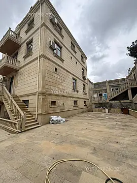 Satılır 6 otaqlı həyət evi 450 m²