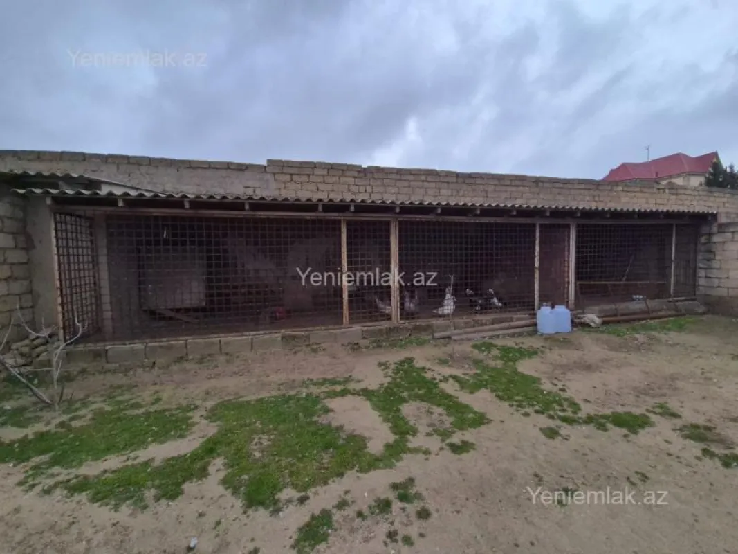Satılır 3 otaqlı həyət evi 150 m²