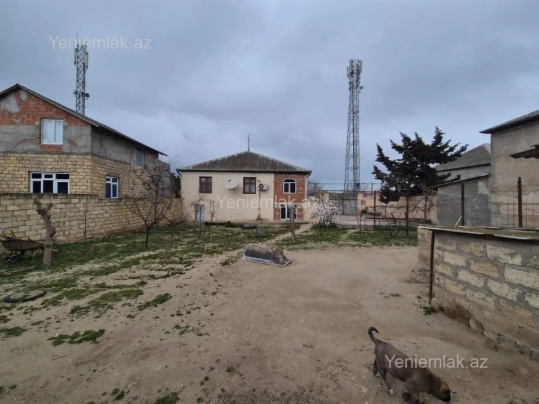 Satılır 3 otaqlı həyət evi 150 m²