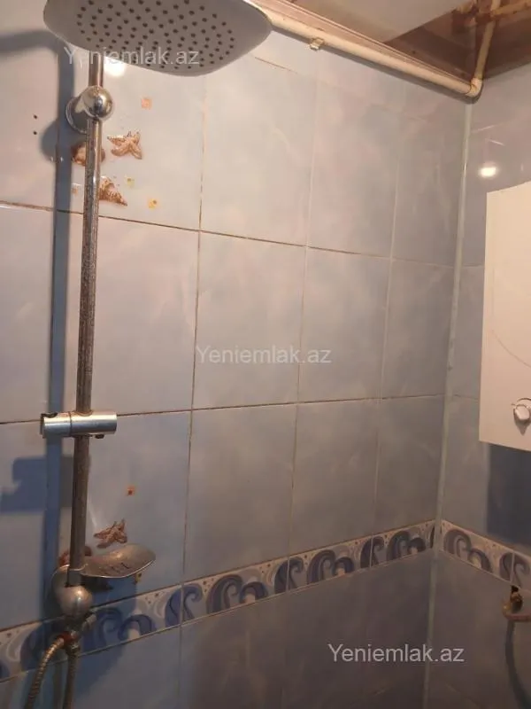 Satılır 3 otaqlı köhnə tikili 80 m²