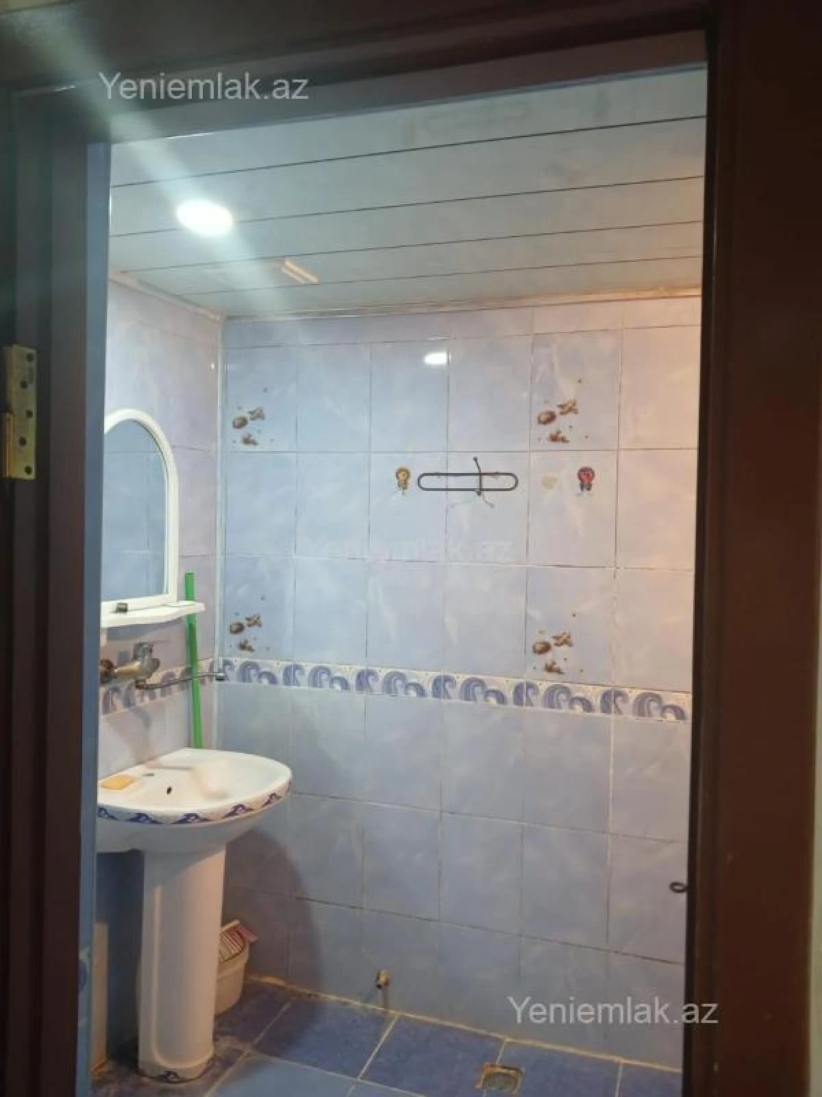 Satılır 3 otaqlı köhnə tikili 80 m²