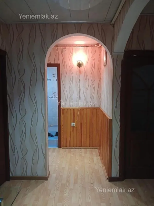 Satılır 3 otaqlı köhnə tikili 80 m²