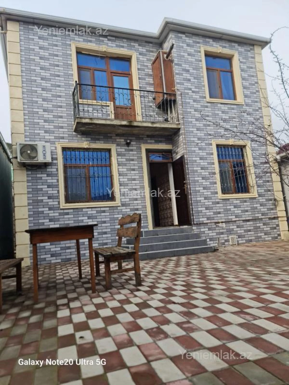 Satılır 4 otaqlı həyət evi 150 m²