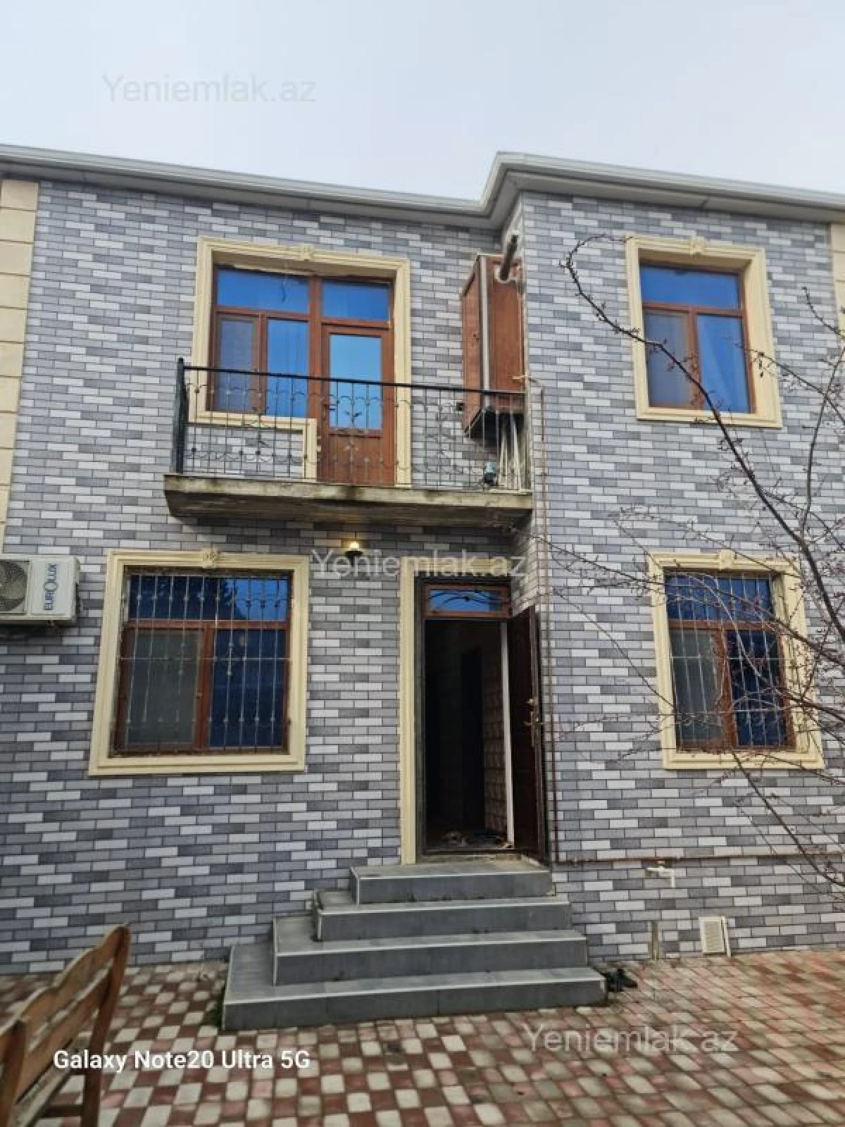 Satılır 4 otaqlı həyət evi 150 m²