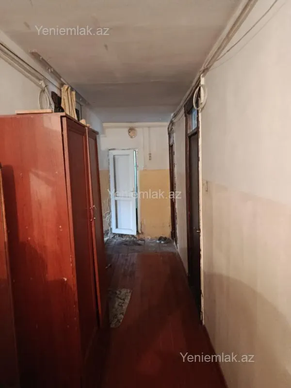 Satılır 1 otaqlı köhnə tikili 20 m²
