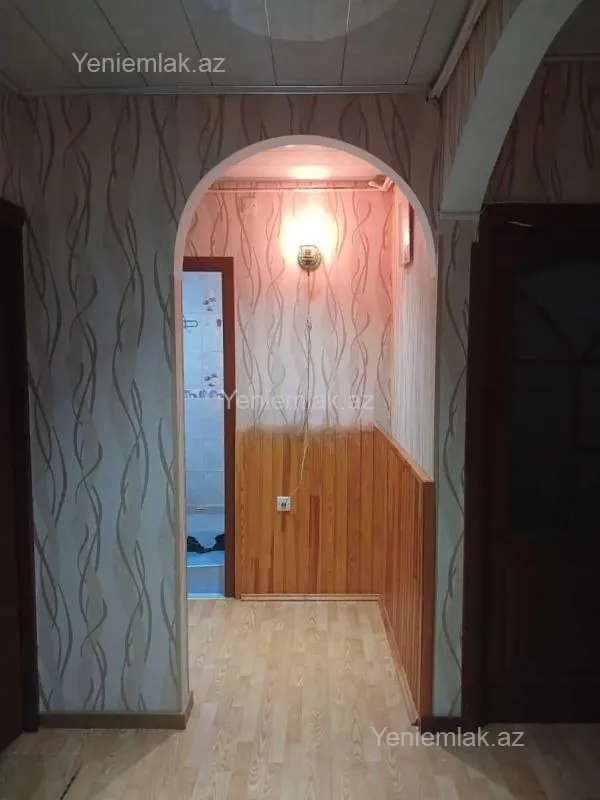 Satılır 3 otaqlı köhnə tikili 70 m²