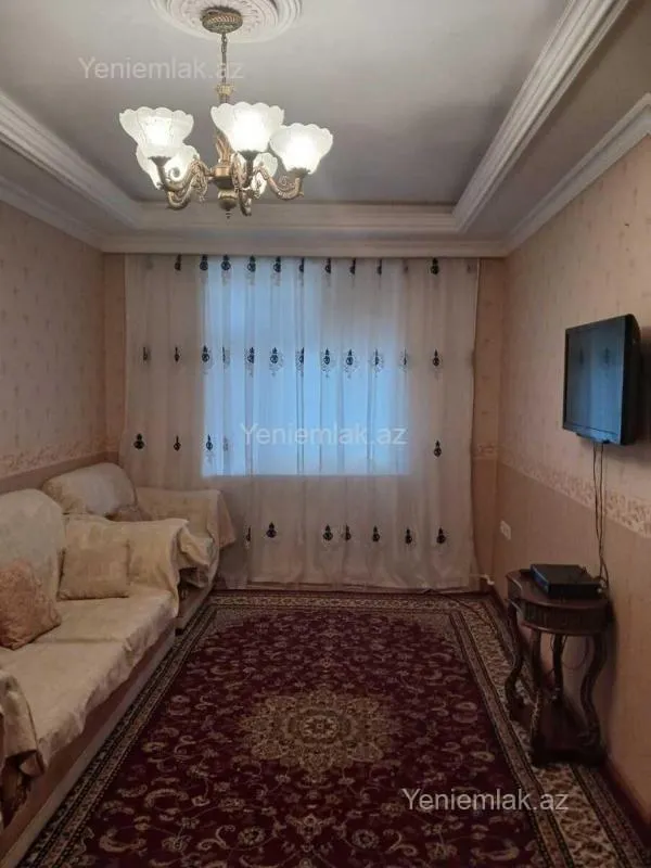 Satılır 3 otaqlı köhnə tikili 70 m²