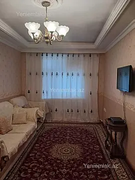 Satılır 3 otaqlı köhnə tikili 70 m²