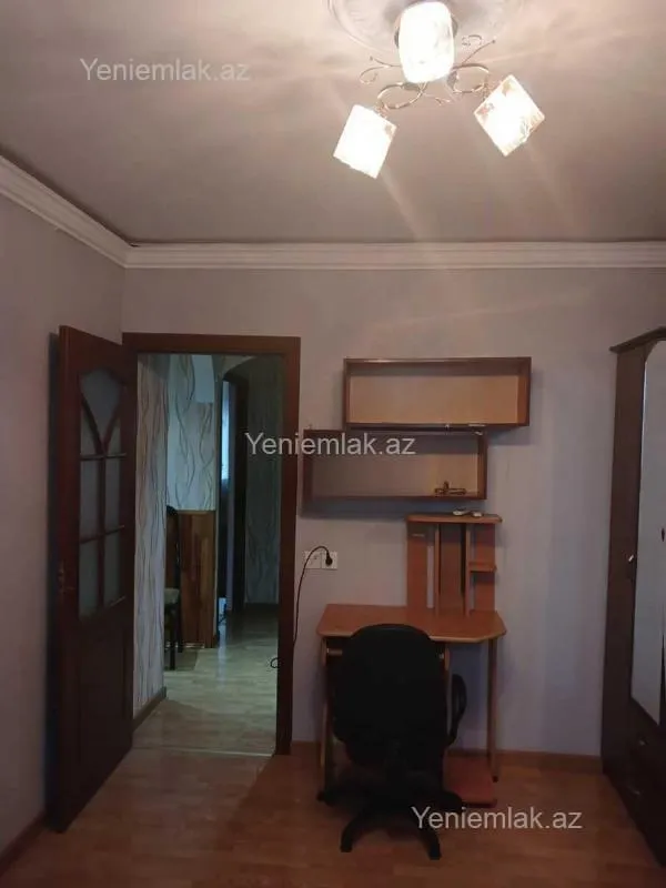 Satılır 3 otaqlı köhnə tikili 70 m²