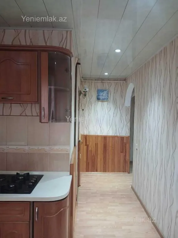 Satılır 3 otaqlı köhnə tikili 70 m²