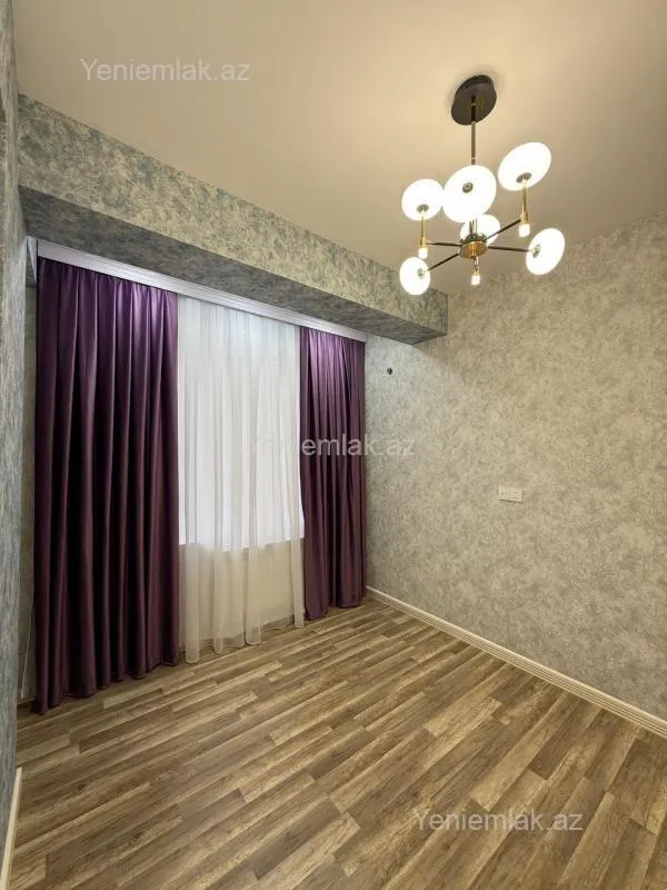 Satılır 3 otaqlı yeni tikili 74 m²