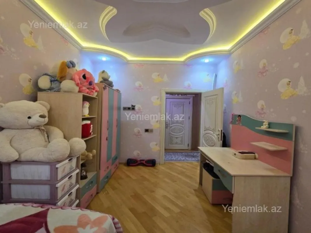 Satılır 4 otaqlı yeni tikili 131 m²