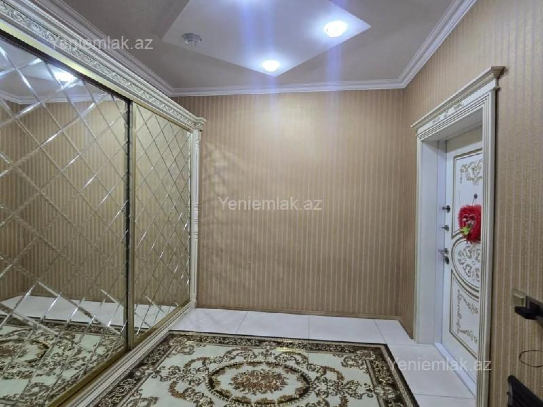 Satılır 4 otaqlı yeni tikili 131 m²