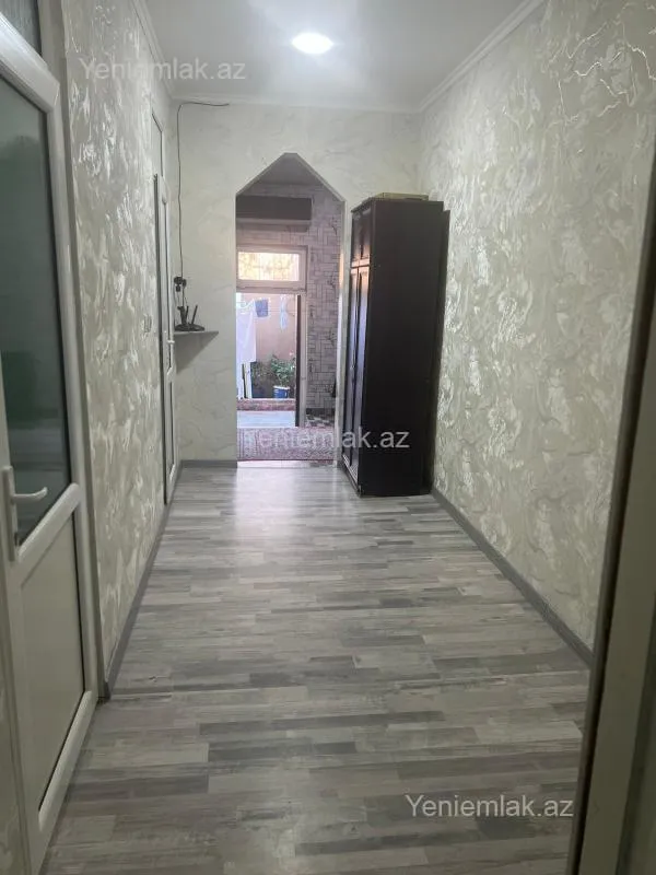 Satılır 4 otaqlı həyət evi 100 m²