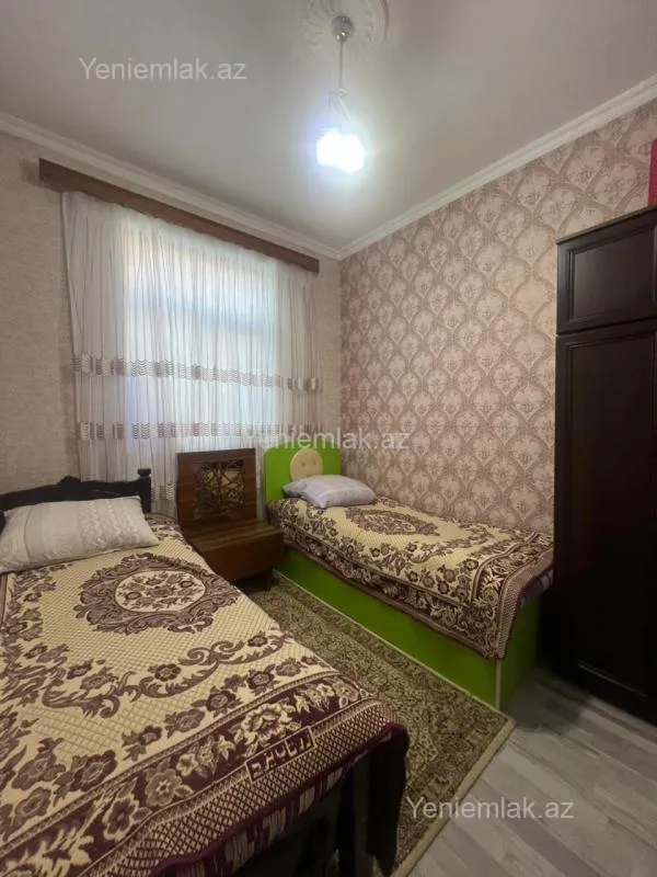 Satılır 4 otaqlı həyət evi 100 m²