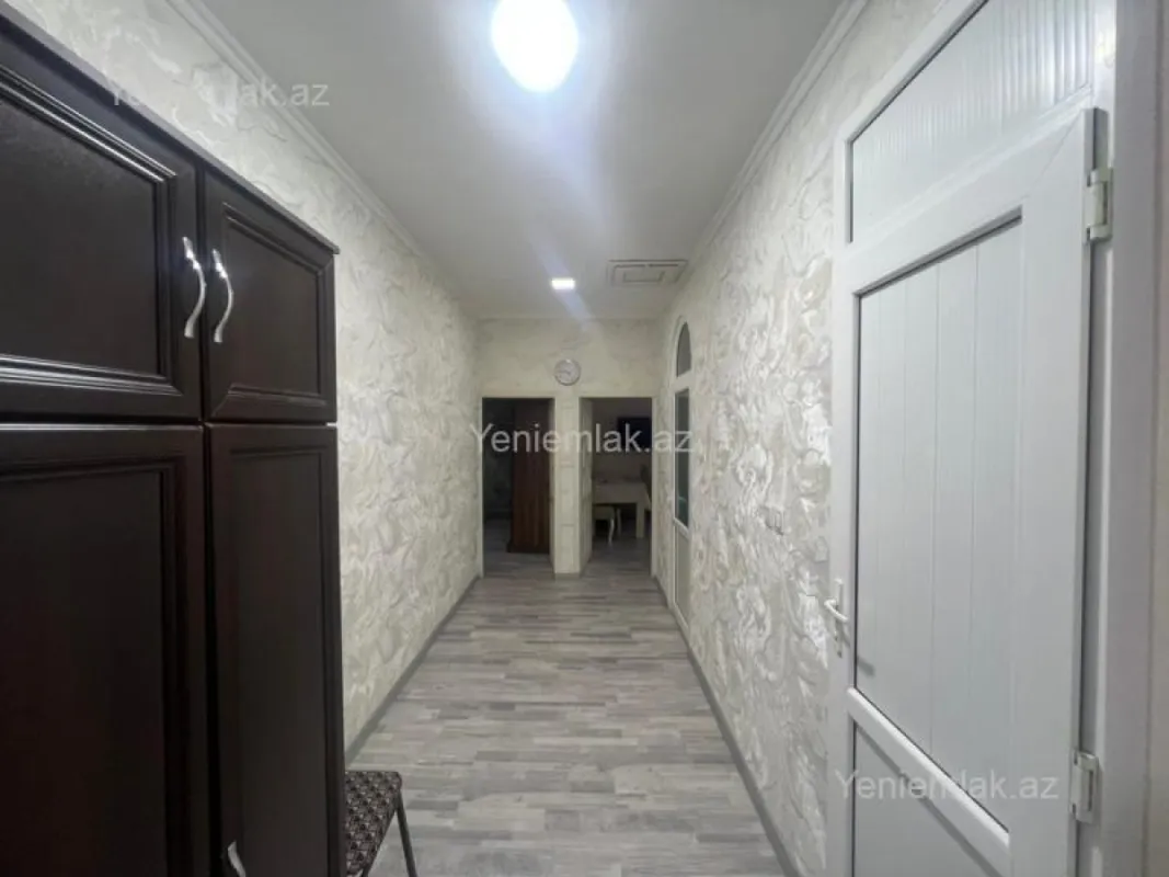Satılır 4 otaqlı həyət evi 100 m²