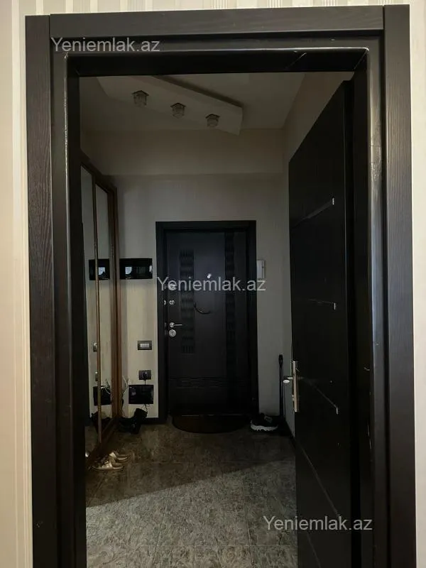 Satılır 3 otaqlı yeni tikili 80 m²